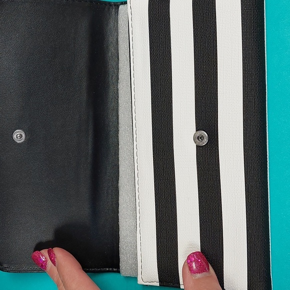 Kut from the Kloth slim wallet - Picture 3 of 5